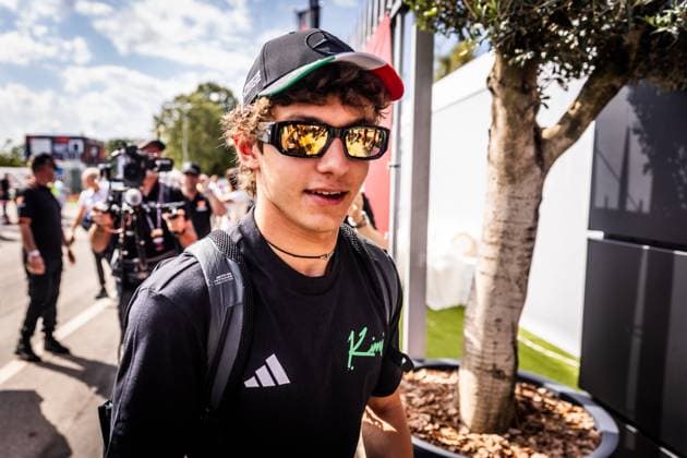 F1 ITALIAN GRAND PRIX FRIDAY Andrea Kimi Antonelli of Italy and Mercedes AMG Petronas F1 Team ahead of friday s practice of the F1 Grand Prix of Italy - Formula 1 Pirelli Gran Premio D Italia 2025 at Autodromo Nazionale Monza Circuit on September 05, 2025, in Monza, Italy. Copyright: xx 080A3211