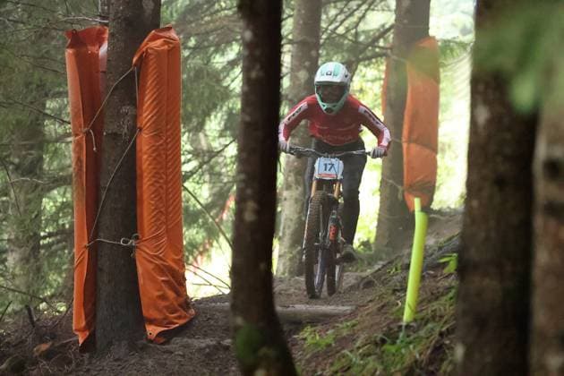 05 09 2025, ChampÃ ry, ChampÃ ry 2025 UCI Mountain Bike World Championships, Emma Bindhammer AUT during the Junior Women s Downhill qualification ChampÃ ry Grand Paradis Valais Switzerland Copyright: xJustPictures.ch FrancescoxMinghettix jp-en-FrMi-MNG_1985