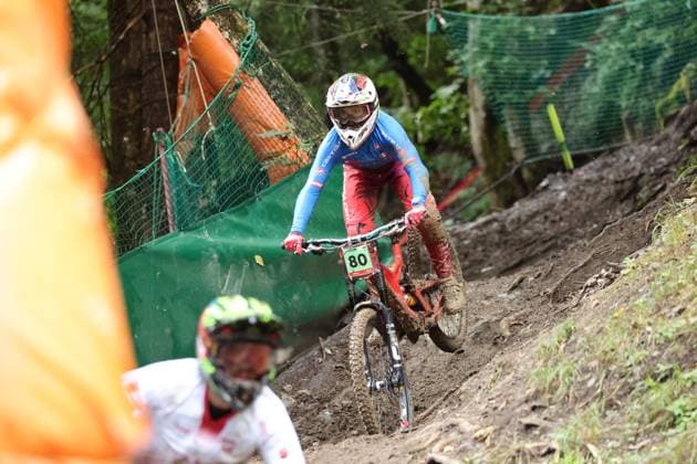 05 09 2025, ChampÃ ry, ChampÃ ry 2025 UCI Mountain Bike World Championships, Kamil Tymon POL 81 and Filippo Turatti ITA 80 during the Junior Men s Downhill qualification ChampÃ ry Grand Paradis Valais Switzerland Copyright: xJustPictures.ch FrancescoxMinghettix jp-en-FrMi-MNG_2369