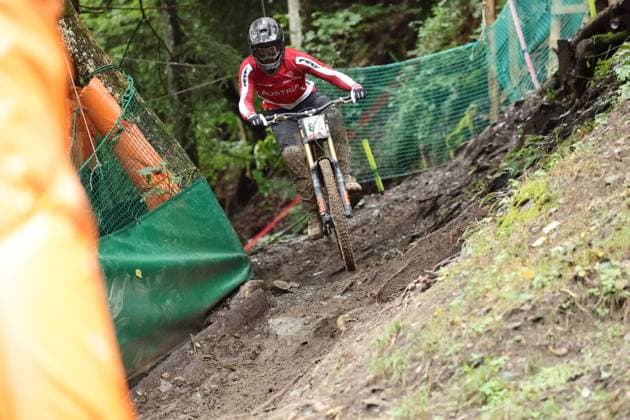 05 09 2025, ChampÃ ry, ChampÃ ry 2025 UCI Mountain Bike World Championships, Oliver Vogl AUT during the Junior Men s Downhill qualification ChampÃ ry Grand Paradis Valais Switzerland Copyright: xJustPictures.ch FrancescoxMinghettix jp-en-FrMi-MNG_2412