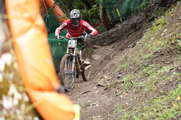 05 09 2025, ChampÃ ry, ChampÃ ry 2025 UCI Mountain Bike World Championships, Oliver Vogl AUT during the Junior Men s Downhill qualification ChampÃ ry Grand Paradis Valais Switzerland Copyright: xJustPictures.ch FrancescoxMinghettix jp-en-FrMi-MNG_2418