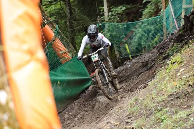 05 09 2025, ChampÃ ry, ChampÃ ry 2025 UCI Mountain Bike World Championships, Florian Bocquel SUI during the Junior Men s Downhill qualification ChampÃ ry Grand Paradis Valais Switzerland Copyright: xJustPictures.ch FrancescoxMinghettix jp-en-FrMi-MNG_2444