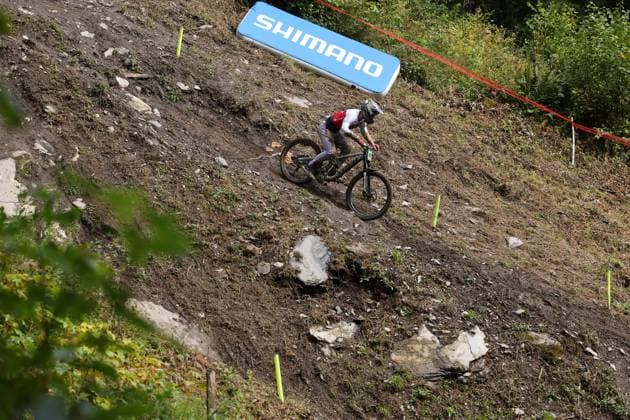 05 09 2025, ChampÃ ry, ChampÃ ry 2025 UCI Mountain Bike World Championships, NoÃ Forlin SUI during the Junior Men s Downhill qualification ChampÃ ry Grand Paradis Valais Switzerland Copyright: xJustPictures.ch FrancescoxMinghettix jp-en-FrMi-MNG_2490