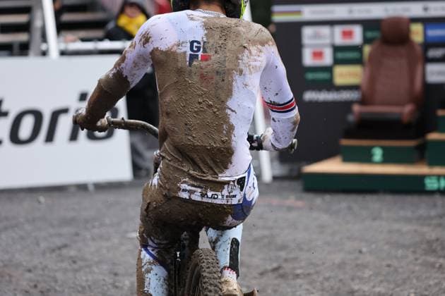 05 09 2025, ChampÃ ry, ChampÃ ry 2025 UCI Mountain Bike World Championships, Stan Nisbet GBR during the Junior Men s Downhill qualification ChampÃ ry Grand Paradis Valais Switzerland Copyright: xJustPictures.ch FrancescoxMinghettix jp-en-FrMi-MNG_2799