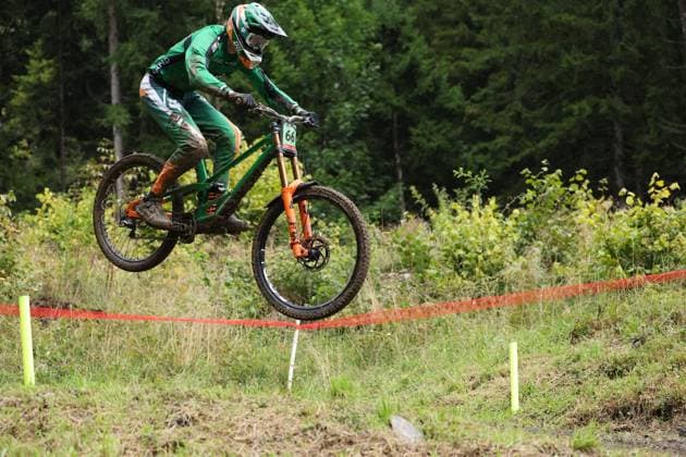 05 09 2025, ChampÃ ry, ChampÃ ry 2025 UCI Mountain Bike World Championships, Darragh Ryan IRL during the Junior Men s Downhill qualification ChampÃ ry Grand Paradis Valais Switzerland Copyright: xJustPictures.ch FrancescoxMinghettix jp-en-FrMi-MNG_2663