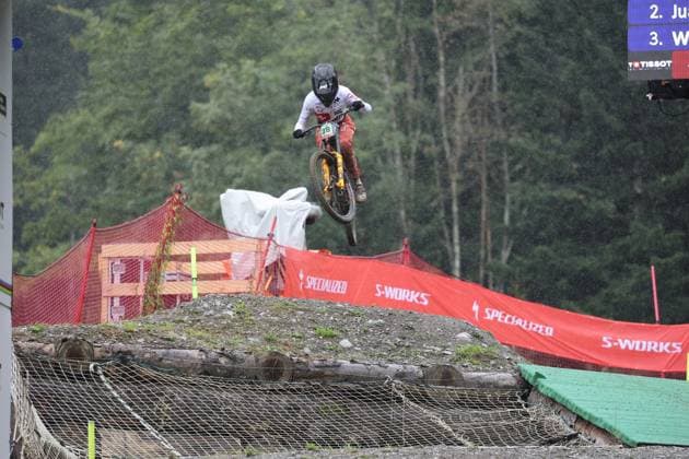 05 09 2025, ChampÃ ry, ChampÃ ry 2025 UCI Mountain Bike World Championships, Raoul Schneeberger SUI during the Junior Men s Downhill qualification ChampÃ ry Grand Paradis Valais Switzerland Copyright: xJustPictures.ch FrancescoxMinghettix jp-en-FrMi-MNG_3095