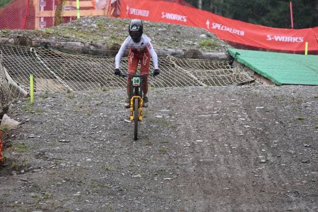 05 09 2025, ChampÃ ry, ChampÃ ry 2025 UCI Mountain Bike World Championships, Raoul Schneeberger SUI during the Junior Men s Downhill qualification ChampÃ ry Grand Paradis Valais Switzerland Copyright: xJustPictures.ch FrancescoxMinghettix jp-en-FrMi-MNG_3104