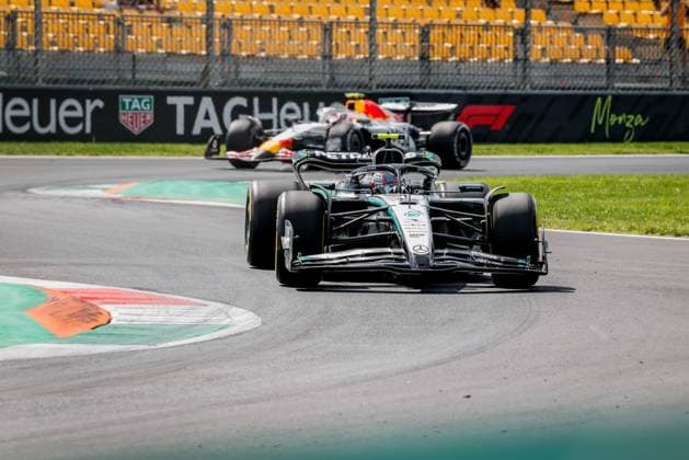 Formula 1 Pirelli Gran Premio d’Italia 2025 Alexis Perrin OVERTAKE MAXPPP - 05 09 2025 12 ANTONELLI Andrea Kimi (ita), Mercedes AMG Petronas, action at the Formula 1 Pirelli Gran Premio d’Italia 2025, the 16th round of the 2025 FIA Formula 1 World Championship, WM, Weltmeisterschaft at Autodromo Nazionale Monza in Monza, Italy, from 04 to 07 September 2025  Copyright: xOVERTAKE MAXPPPxAlexisxPerrinx OVT202509059214 OVT202509059214