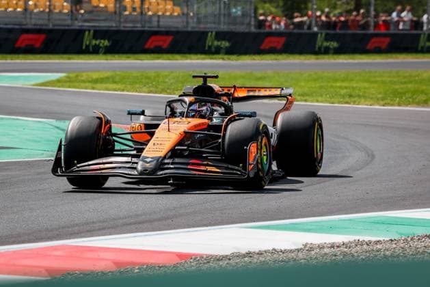 Formula 1 Pirelli Gran Premio d’Italia 2025 Alexis Perrin OVERTAKE MAXPPP - 05 09 2025 89 DUNNE Alex (irl), McLaren F1 Team, action at the Formula 1 Pirelli Gran Premio d’Italia 2025, the 16th round of the 2025 FIA Formula 1 World Championship, WM, Weltmeisterschaft at Autodromo Nazionale Monza in Monza, Italy, from 04 to 07 September 2025  Copyright: xOVERTAKE MAXPPPxAlexisxPerrinx OVT202509059229 OVT202509059229