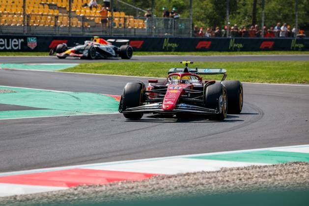 Formula 1 Pirelli Gran Premio d’Italia 2025 Alexis Perrin OVERTAKE MAXPPP - 05 09 2025 44 HAMILTON Lewis (gbr), Scuderia Ferrari HP, action at the Formula 1 Pirelli Gran Premio d’Italia 2025, the 16th round of the 2025 FIA Formula 1 World Championship, WM, Weltmeisterschaft at Autodromo Nazionale Monza in Monza, Italy, from 04 to 07 September 2025  Copyright: xOVERTAKE MAXPPPxAlexisxPerrinx OVT202509059170 OVT202509059170