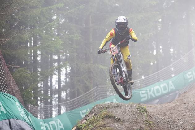 2025 UCI Mountain Bike World Championships Picture by Ed Sykes SWpix.com - 05 09 2025 - Cycling - 2025 UCI Mountain Bike World Championships - Downhill - ChampÃ ry, Valais, Switzerland - Downhill Training Women Elite - Valentina Roa Sanchez (Colombia) Copyright: x xSWpix.comx(t axPhotographyxHubxLtd)xEdxSykes SWpix.comx SWP-3030-1712