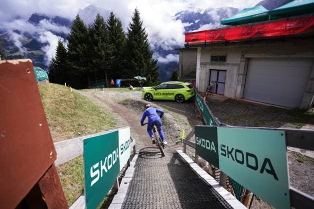 2025 UCI Mountain Bike World Championships Picture by Ed Sykes SWpix.com - 05 09 2025 - Cycling - 2025 UCI Mountain Bike World Championships - Downhill - ChampÃ ry, Valais, Switzerland - Downhill Training Women Elite - Marine Cabirou (France) Copyright: x xSWpix.comx(t axPhotographyxHubxLtd)xEdxSykes SWpix.comx SWP-3030-1719