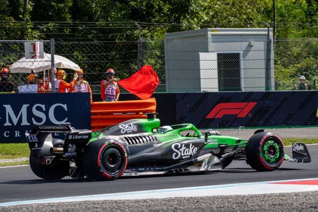 Formula 1 GP Italy Monza, Friday, 05 09 2025 Nico Hülkenberg 27, Stake F1 Team Kick Sauber Red Flag Formula 1 GP Italy Monza, Friday, 05 09 2025 Copyright: xBEAUTIFULxSPORTS Erlhofx