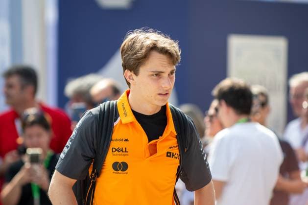 Oscar Piastri (AUS) arrives at the F1 GP of Italy at Monza Circuit on September 5, 2025 in Monza, Italy. during Pirelli Gran Premio d Italia 2025, Formula 1 Championship in Monza, Italy, September 05 2025  Copyright: xFedericoxManoni IPAxSportx xipa-agency.netx xx IPA_64210462 IPA_Agency_IPA64210462