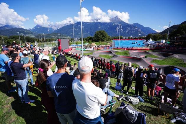 2025 UCI Mountain Bike World Championships Picture by Ed Sykes SWpix.com - 05 09 2025 - Cycling - 2025 UCI Mountain Bike World Championships - Pump Track - Monthey, Valais, Switzerland - General View of the Pump Track Copyright: x xSWpix.comx(t axPhotographyxHubxLtd)xEdxSykes SWpix.comx SWP-3030-1721
