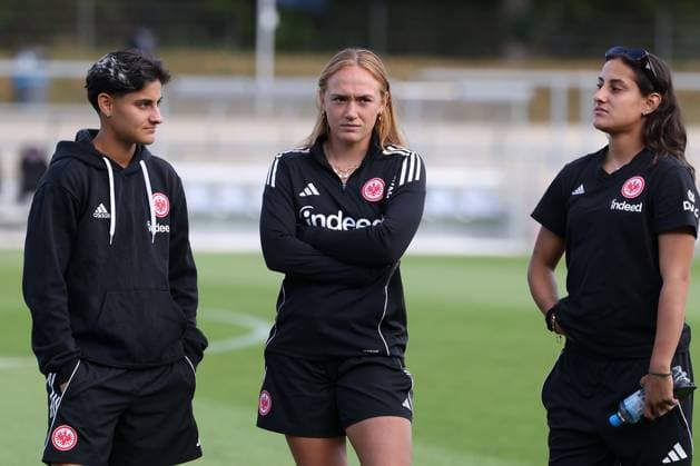 2025 09 05 xJFx Soccer Google Pixel Women Bundesliga Season 2025 2026 Eintracht Frankfurt SGS Essen v l , Dilara Acikgoez Eintracht Frankfurt , Lisanne Graewe Eintracht Frankfurt , Ilayda Acikgoez Eintracht Frankfurt DFL DFB REGULATIONS PROHIBIT ANY USE OF PHOTOGRAPHS as IMAGE SEQUENCES and or QUASI VIDEO Copyright: JoaquimxFerreira