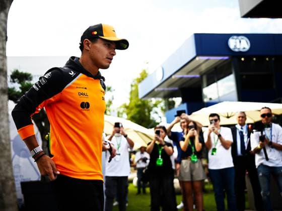 4 Lando Norris Of The Team Mclaren Formula 1 Team, Mclaren Mercedes MCL39,In Paddock ,During Fia Formula One World Championship, WM, Weltmeisterschaft Formula 1 Pirelli Gran Premio d Italia 2025, 05 September, In Monza,Italy  Copyright: xLucaxBarsali IPAxSportx xipa-agency.netx xx IPA_64222266 IPA_Agency_IPA64222266