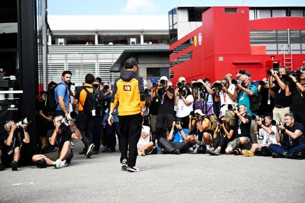 4 Lando Norris Of The Team Mclaren Formula 1 Team, Mclaren Mercedes MCL39,In Paddock ,During Fia Formula One World Championship, WM, Weltmeisterschaft Formula 1 Pirelli Gran Premio d Italia 2025, 05 September, In Monza,Italy  Copyright: xLucaxBarsali IPAxSportx xipa-agency.netx xx IPA_64222280 IPA_Agency_IPA64222280