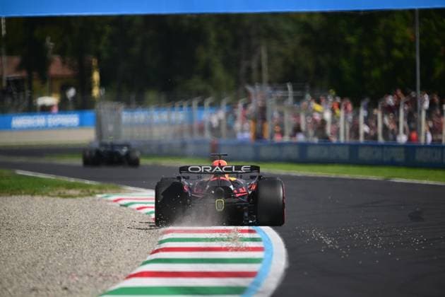 F1 Grand Prix of Italy - Practice Max Verstappen of Red Bull Racing Honda drives during free practice of the Italian GP, the 16th round of the Formula 1 World Championship, WM, Weltmeisterschaft in Autodromo Nazionale di Monza, Monza, Lombardy, Italy, on September 5, 2025. Monza Lombardy Italy  Copyright: xAndreaxDiodatox originalFilename:diodato-formula1250905_npPZw.jpg