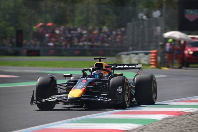 F1 Grand Prix of Italy - Practice Max Verstappen of Red Bull Racing Honda drives during free practice of the Italian GP, the 16th round of the Formula 1 World Championship, WM, Weltmeisterschaft in Autodromo Nazionale di Monza, Monza, Lombardy, Italy, on September 5, 2025. Monza Lombardy Italy  Copyright: xAndreaxDiodatox originalFilename:diodato-formula1250905_nprUW.jpg