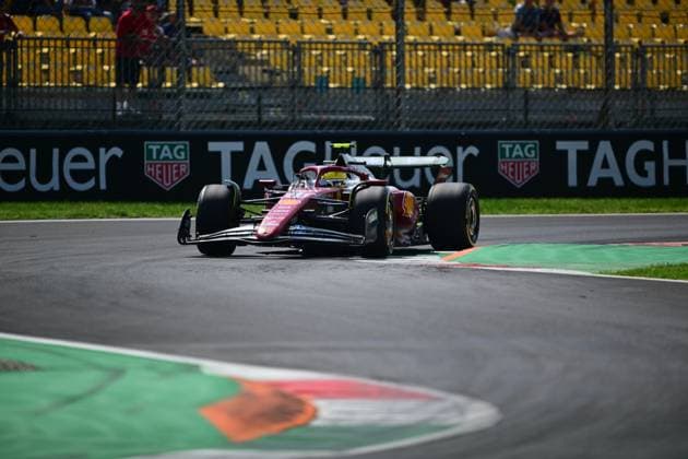F1 Grand Prix of Italy - Practice Lewis Hamilton of Scuderia Ferrari drives during the free practice of the Italian GP, the 16th round of the Formula 1 World Championship, WM, Weltmeisterschaft in Autodromo Nazionale di Monza, Monza, Lombardy, Italy, on September 5, 2025. Monza Lombardy Italy  Copyright: xAndreaxDiodatox originalFilename:diodato-formula1250905_npTtB.jpg