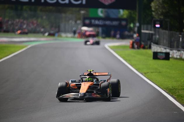 F1 Grand Prix of Italy - Practice Lando Norris of the McLaren F1 Team drives during the free practice of the Italian GP, the 16th round of the Formula 1 World Championship, WM, Weltmeisterschaft at Autodromo Nazionale di Monza in Monza, Lombardy, Italy, on September 5, 2025. Monza Lombardy Italy  Copyright: xAndreaxDiodatox originalFilename:diodato-formula1250905_npGKS.jpg