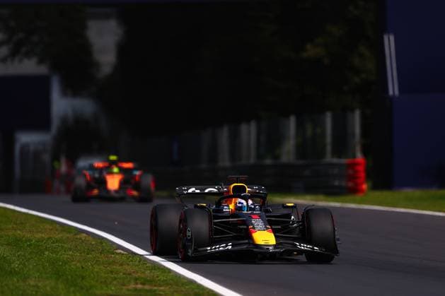 F1 - ITALIAN GRAND PRIX 2025 01 VERSTAPPEN Max (nld), Red Bull Racing RB21, action during the 2025 Formula 1 Pirelli Grand Premio d™Italia, 2025 Italian Grand Prix, 16th round of the 2025 FIA Formula One World Championship, WM, Weltmeisterschaft from September 5 to 7, 2025 on the Autodromo Nazionale Monza, in Monza, Italy - MonzaItaly  Copyright: xEricxAlonsox