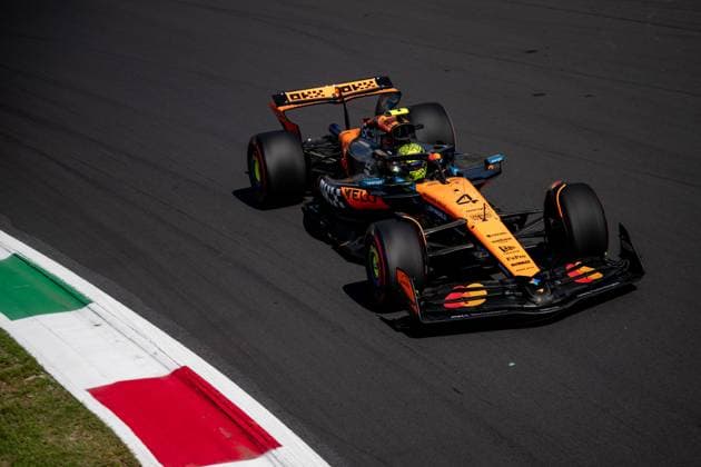 F1 - ITALIAN GRAND PRIX 2025 04 NORRIS Lando (gbr), McLaren F1 Team MCL39, action during the 2025 Formula 1 Pirelli Grand Premio d™Italia, 2025 Italian Grand Prix, 16th round of the 2025 FIA Formula One World Championship, WM, Weltmeisterschaft from September 5 to 7, 2025 on the Autodromo Nazionale Monza, in Monza, Italy - MonzaItaly  Copyright: xALBERTOxVIMERCATIx