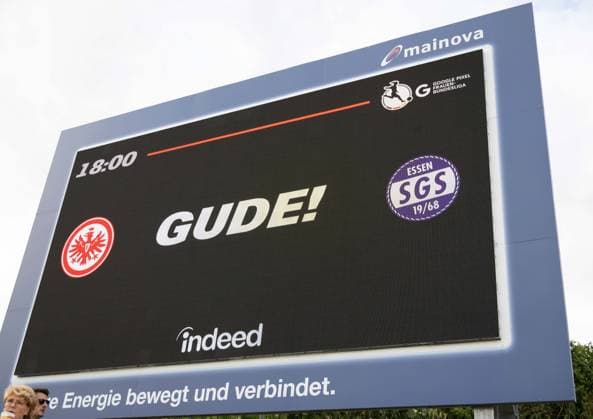 05 09 2025, xsltx, Soccer Google Pixel Womens Bundesliga, Eintracht Frankfurt SGS Essen v l Season start in the stadium at Brentanobad in the Womens Bundesliga with the match Eintracht Frankfurt vs SGS Essen DFL DFB REGULATIONS PROHIBIT ANY USE OF PHOTOGRAPHS as IMAGE SEQUENCES and or QUASI VIDEO