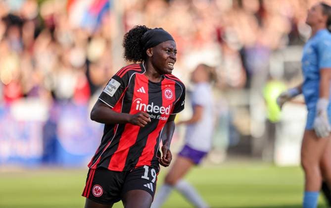 DEU, Frankfurt, Eintracht Frankfurt vs SGS Essen, Google Pixel Frauen Bundesliga DFB, Saison 2526, Stadion am Bretanobad, 1 Spieltag, im Bild Nicole Anyomi Eintracht Frankfurt 19 erzielt das Tor zum 1 0, Jubel DFB DFL REGULATIONS PROHIBIT ANY USE OF PHOTOGRAPHS AS IMAGE SEQUENCES AND OR QUASI VIDEO, 05 09 2025, Copyright: HMBxMedia HendrikxHamelau
