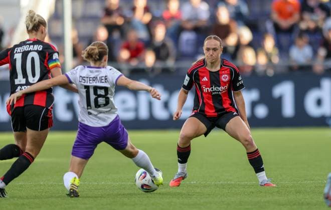 DEU, Frankfurt, Eintracht Frankfurt vs SGS Essen, Google Pixel Frauen Bundesliga DFB, Saison 2526, Stadion am Bretanobad, 1 Spieltag, im Bild f l n r Lena Ostermeier SGS Essen 18 , Lisanne Gräwe Eintracht Frankfurt 8 DFB DFL REGULATIONS PROHIBIT ANY USE OF PHOTOGRAPHS AS IMAGE SEQUENCES AND OR QUASI VIDEO, 05 09 2025, Copyright: HMBxMedia HendrikxHamelau
