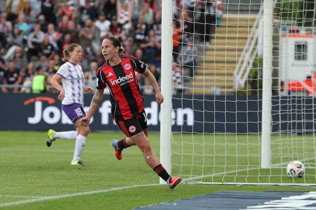 2025 09 05 xJFx Soccer Google Pixel Women Bundesliga Season 2025 2026 Eintracht Frankfurt SGS Essen v l , GÃ raldine Reuteler Eintracht Frankfurt Torjubel, Goal celebration, celebrate the goal DFL DFB REGULATIONS PROHIBIT ANY USE OF PHOTOGRAPHS as IMAGE SEQUENCES and or QUASI VIDEO Copyright: JoaquimxFerreira