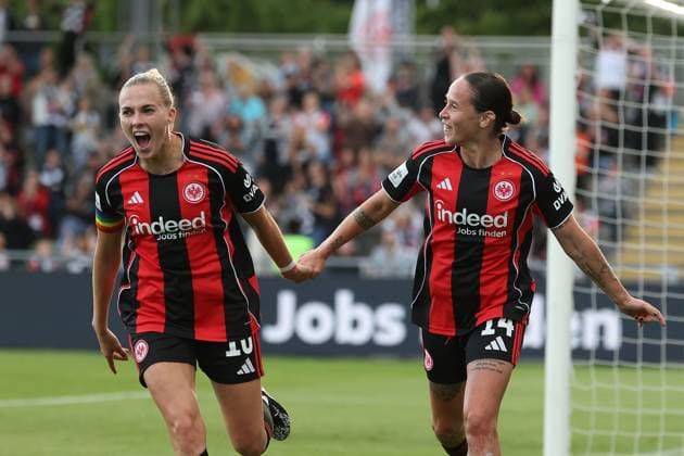 2025 09 05 xJFx Soccer Google Pixel Women Bundesliga Season 2025 2026 Eintracht Frankfurt SGS Essen v l , Laura Freigang Eintracht Frankfurt , Gâ raldine Reuteler Eintracht Frankfurt , Torjubel, Goal celebration, celebrate the goal DFL DFB REGULATIONS PROHIBIT ANY USE OF PHOTOGRAPHS as IMAGE SEQUENCES and or QUASI VIDEO Copyright: JoaquimxFerreira