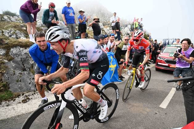 05-09-2025 Vuelta A Espana; Tappa 13 Cabezon De La Sal - Alto De L angliru; 2025, Uae Team Emirates - Xrg; 2025, Visma - Lease A Bike; Almeida, Joao; Vingegaard, Jonas; Alto De L angliru; 