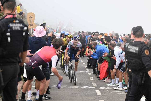 05-09-2025 Vuelta A Espana; Tappa 13 Cabezon De La Sal - Alto De L angliru; 2025, Red Bull - Bora Hansgrohe; Hindley, Jai; Alto De L angliru; 