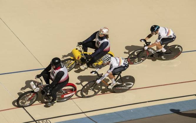 TRAIN CYCLING I STANDING AND DERNY European Championships 2025 FOR EDITORIAL PURPOSES ONLY p 05 09 2025 Erfurt Standing amp Derny European Championships on the Andreasried velodrome in the photo Derny men Felix Groß with pacemaker Florian Podlesch GER Germany Thuringia Erfurt Copyright SaschaxFromm Copyright: SaschaxFromm doc829gmnfrvme1ijykglek ,EDITORIAL USE ONLY Copyright: SaschaxFromm
