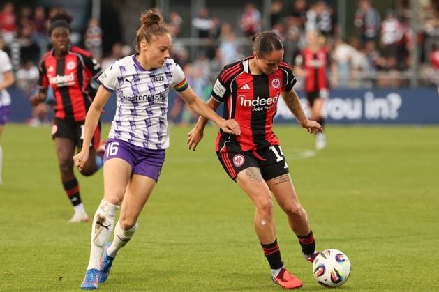 2025 09 05 xJFx Soccer Google Pixel Women Bundesliga Season 2025 2026 Eintracht Frankfurt SGS Essen v l , Jacqueline Meißner SGS Essen , GÃ raldine Reuteler Eintracht Frankfurt Zweikampf, Action, Aktion, Battles for the Ball DFL DFB REGULATIONS PROHIBIT ANY USE OF PHOTOGRAPHS as IMAGE SEQUENCES and or QUASI VIDEO Copyright: JoaquimxFerreira