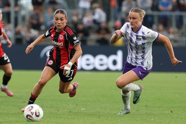 2025 09 05 xJFx Soccer Google Pixel Women Bundesliga Season 2025 2026 Eintracht Frankfurt SGS Essen v l , Ereleta Memeti Eintracht Frankfurt , Paula Flach SGS Essen in aktion, in action, DFL DFB REGULATIONS PROHIBIT ANY USE OF PHOTOGRAPHS as IMAGE SEQUENCES and or QUASI VIDEO Copyright: JoaquimxFerreira