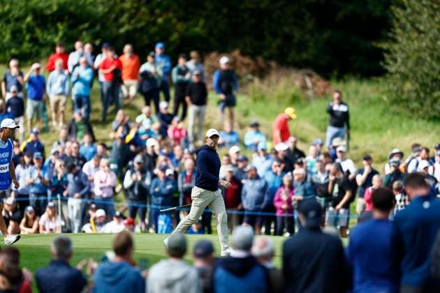 5th September 2025; The K Club, Straffan, County Kildare, Ireland: Amgen Irish Open Golf Second Round; Rory McIlroy of Northern Ireland approaches the 6th green  PeterxFitzpatrick