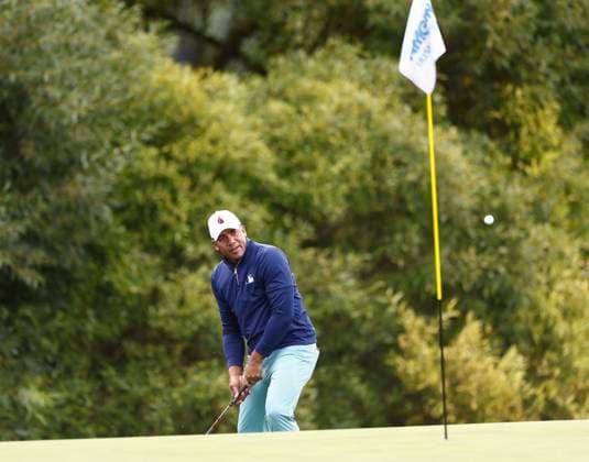 5th September 2025; The K Club, Straffan, County Kildare, Ireland: Amgen Irish Open Golf Second Round; Jhonattan Vegas chips onto the 8th green  PeterxFitzpatrick