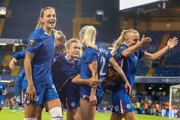 5th September 2025; Stamford Bridge, London, England: Womens Super League Football, Chelsea versus Manchester City Women; Aggie Beever-Jones of Chelsea celebrates her goal in the 31st minute for 1-0  KatiexChan