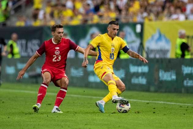 September 05.2025, Test match, National Arena, Bucharest, Romania vs Canada 10 Nicolae Stanciu dribbles the opponent in speed