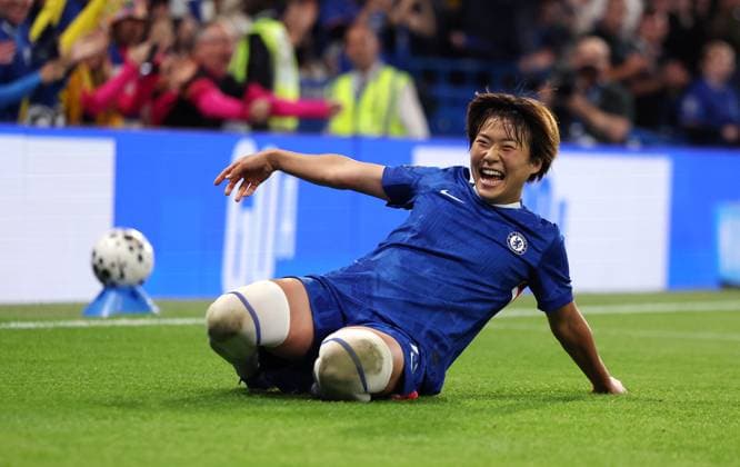 London, England, 5th September 2025. Maika Hamano of Chelsea celebrates after scoring to make it 2-0 during the Chelsea Women vs Manchester City Women Barclay s Women s Super League match at Stamford Bridge, London. Picture credit should read: Paul Terry Sportimage EDITORIAL USE ONLY. No use with unauthorised audio, video, data, fixture lists, club league logos or live services. Online in-match use limited to 120 images, no video emulation. No use in betting, games or single club league player publications. SPI_027_PT_Chelsea_W_Man_City_W SPI-4112-0027
