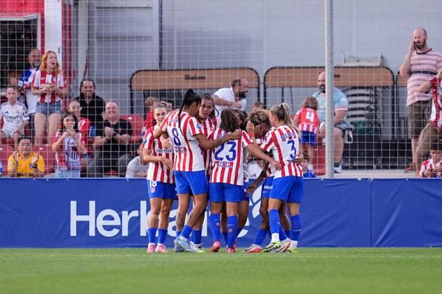 September 5, 2025, Madrid, Madrid, Spain: Lauren Eduarda Leal Costa of Atletico de Madrid celebrates a goal with teammates during the Spanish Women League, Liga F, football match played between Atletico de Madrid and Real Madrid at Centro Deportivo Alcala de Henares on September 5, 2025 in Madrid, Spain. Madrid Spain - ZUMAa181 20250905_zaa_a181_029 Copyright: xDennisxAgyemanx
