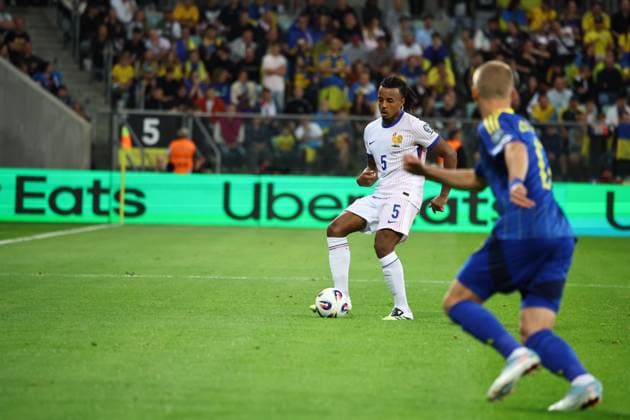 Ukraine v France - FIFA World Cup, WM, Weltmeisterschaft, Fussball 2026 Qualifier Jules Kounde plays during the match between Ukraine and France in the European Qualifiers for the World Cup 2026 in Wroclaw, Poland, on September 5, 2025. Wroclaw Poland  Copyright: xMateuszxBireckix originalFilename:birecki-european250905_np6N7.jpg