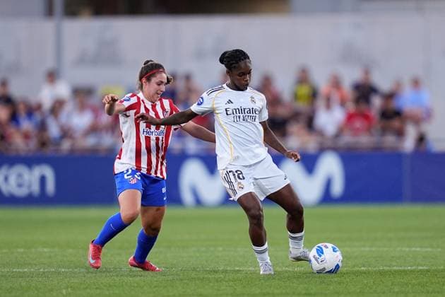 September 5, 2025, Madrid, Madrid, Spain: Linda Caicedo of Real Madrid and Alexia Fernandez Diaz of Atletico de Madrid compete for the ball during the Spanish Women League, Liga F, football match played between Atletico de Madrid and Real Madrid at Centro Deportivo Alcala de Henares on September 5, 2025 in Madrid, Spain. Madrid Spain - ZUMAa181 20250905_zaa_a181_043 Copyright: xDennisxAgyemanx