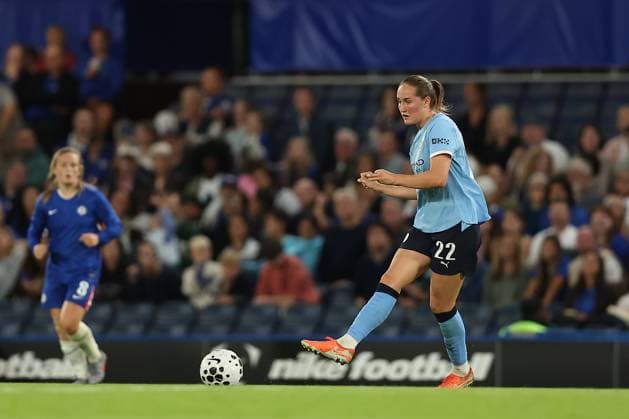 5th September 2025; Stamford Bridge, London, England: Womens Super League Football, Chelsea versus Manchester City Women; Sydney Lohmann of Manchester City  KatiexChan