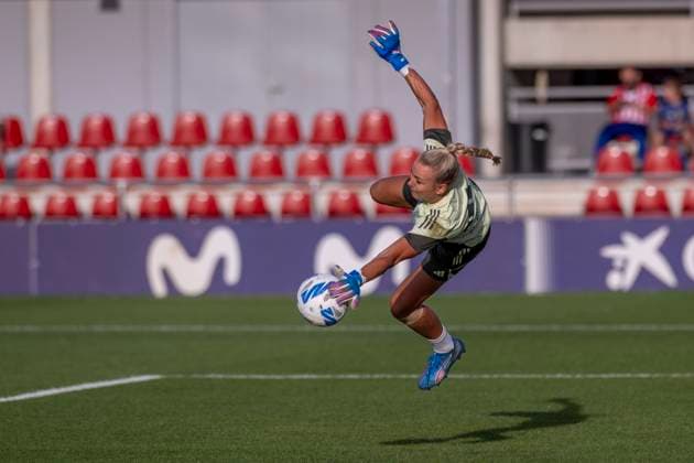 September 5, 2025, Alcala De Henares, Madrid, Spain: MERLE FROHMS of Real Madrid Femenino CF during the match belonging to La LigaF season 25 26 soccer Ã¢â‚¬oeATLETICO DE MADRID FEM - REAL MADRID FEMÃ¢â‚¬Â held on September 05, 2025, at the Centro deportivo Alcala de Henares, Madrid, Spain. Alcala De Henares Spain - ZUMAc312 20250905_zsp_c312_034 Copyright: xOscarxManuelxSanchezx