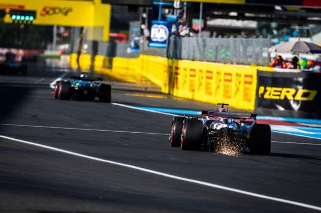 2025 Formula One Italian Grand Prix in Monza - 05 Sep Esteban Ocon of France and MoneyGram Haas F1 Team during Free Practice 2 Formula One Italian Grand Prix. Monza Italy Copyright: xJayxHiranox xSOPAxImagesx 2025 F1 Italian GP 557842