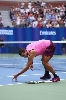 Carlos Alcaraz of Spain falls 2025 US Open, Day Thirteen, USTA Billie Jean King National Tennis Center, New York, USA - 05 Sept 2025New York USTA Billie Jean King National T New York (NY) United States of America  Copyright: xEllaxLing Shutterstockx 15467790c